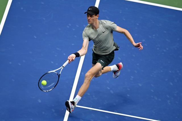 1725847360507075655.jpg (体育)(4)网球——美网:辛纳晋级男单决赛XxjpseC007061_20240907_PEPFN0A001.jpg